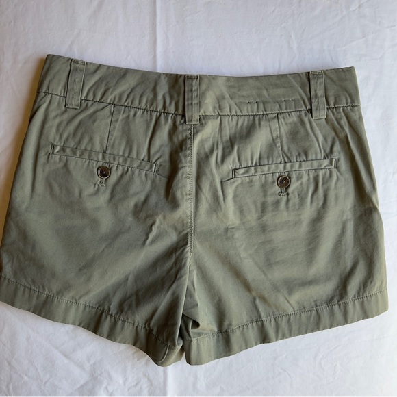 Uniqlo shorts size 2 in great condition!! - Picture 10 of 12